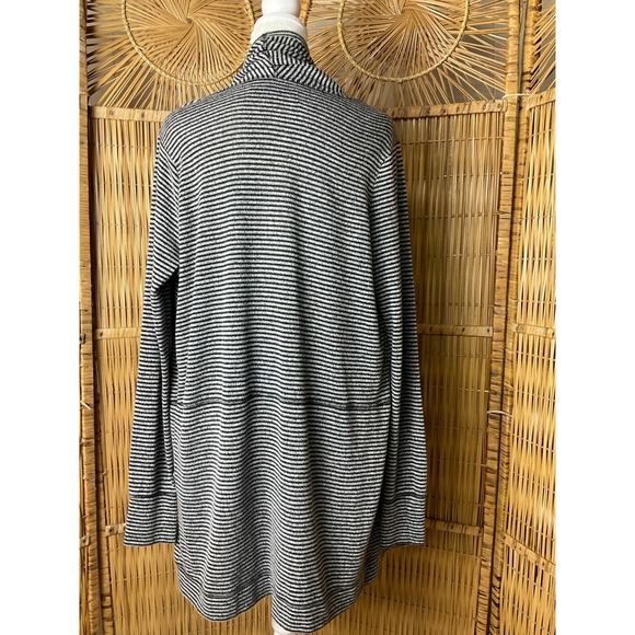 Abercrombie and Fitch Sweater Womens Small Cardigan Open Front Shrug - Picture 3 of 13
